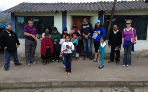 Ecuador-Mission-Trip-Street-Witnessing