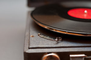 vintage-record-players-2